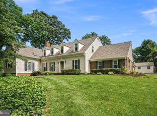 9223 Presidential Dr, Alexandria, VA 22309