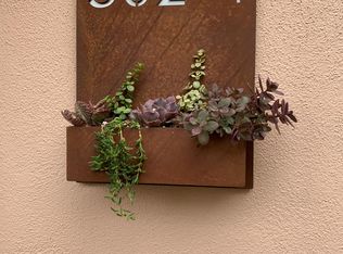 502 1/4 Smithwood Dr, Beverly Hills, CA 90212