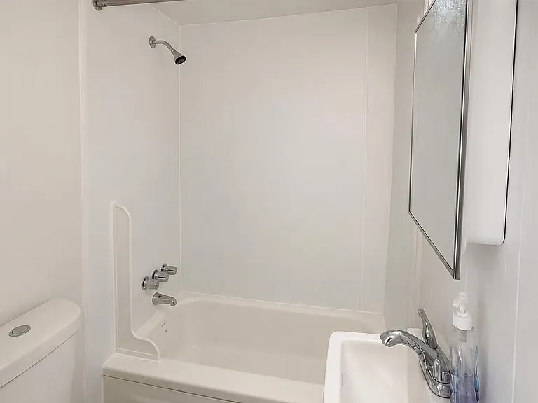 28 W Main St #6 — Photo 7