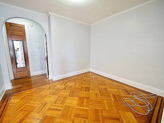 3rd image of 34-31 43rd St #1R