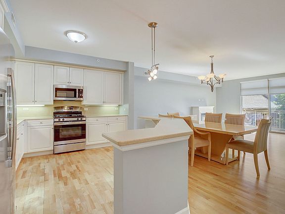 4th image of 8400 Callie Ave #D-102