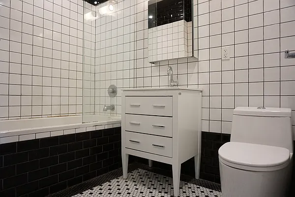 Rented by Rennit Inc. | media 12