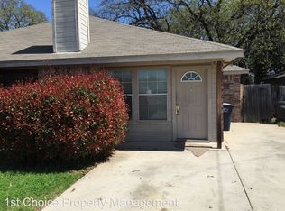 320 Wayne St, Fort Worth, TX 76111