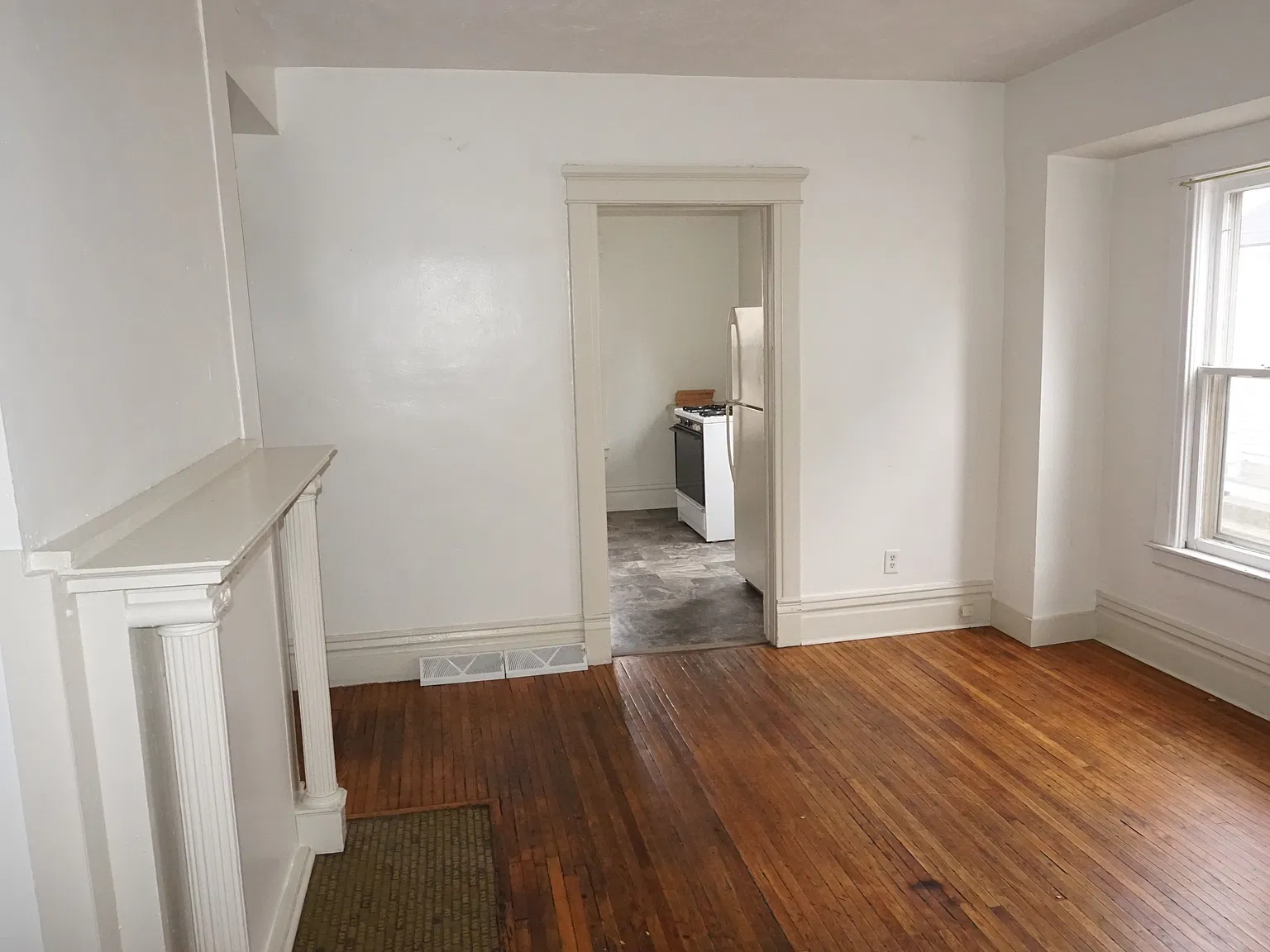 4 bed, 1416 sqft, $1,850 — Photo 4