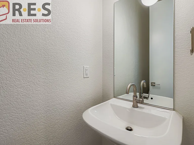 3411 N Albion St #2 — Photo 11