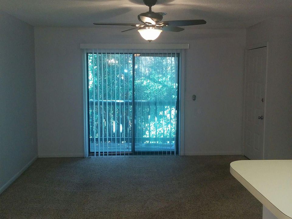 2nd image of 1211 Metze Rd Unit 8-J