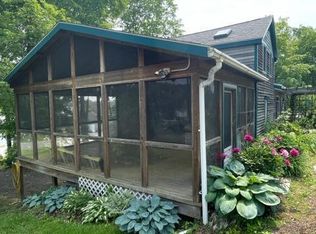 15 Champlain Rd, Stillwater, NY 12170