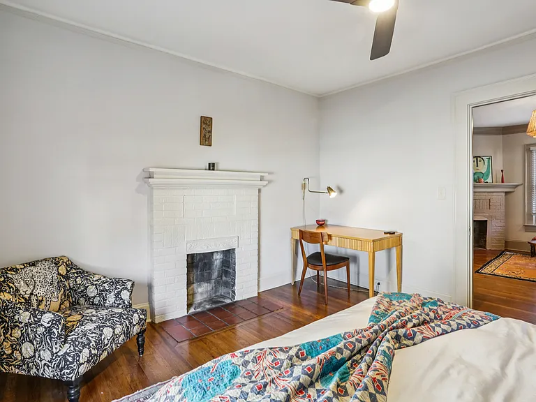 807 Lake Ave NE — Photo 12