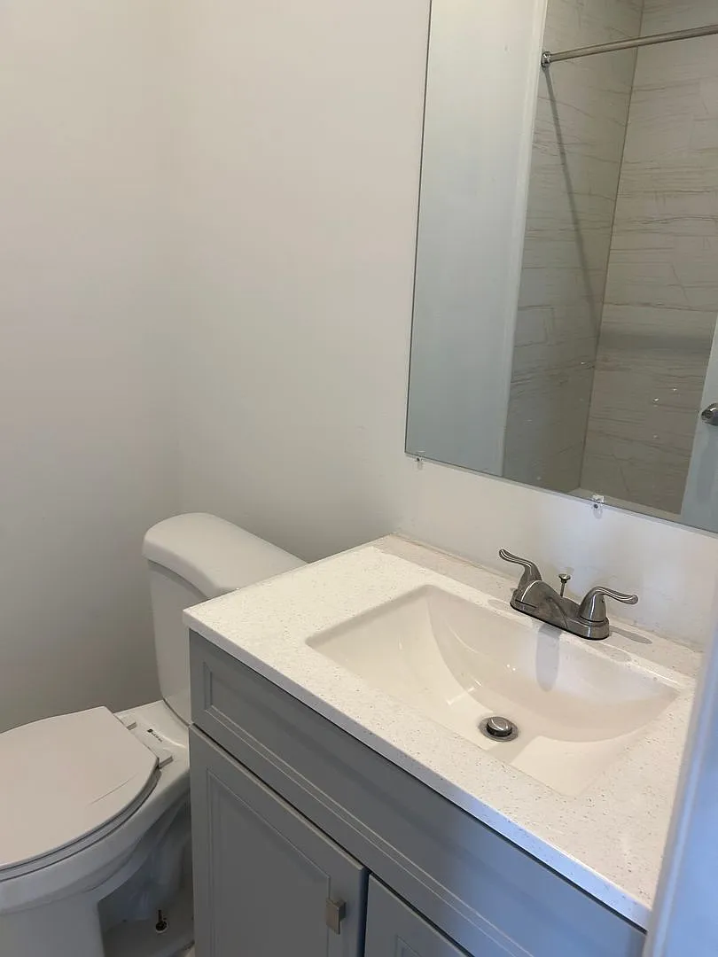 Beautiful 2 bedroom, 2 bathroom apt (Sec 8 voucher 2 ) — Photo 4