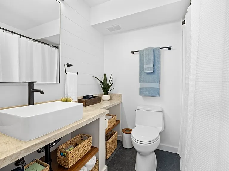 204 Kapahulu Ave #202 — Photo 20
