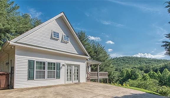 2nd image of 7948 Oakmont Dr