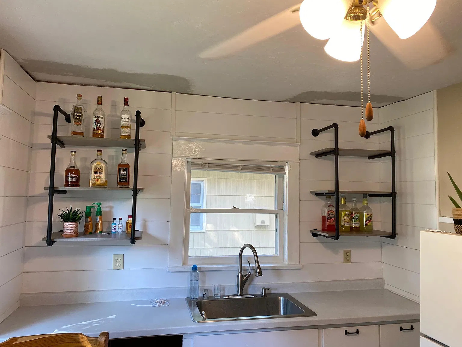 3 bed, 1342 sqft, $2,400 — Photo 3