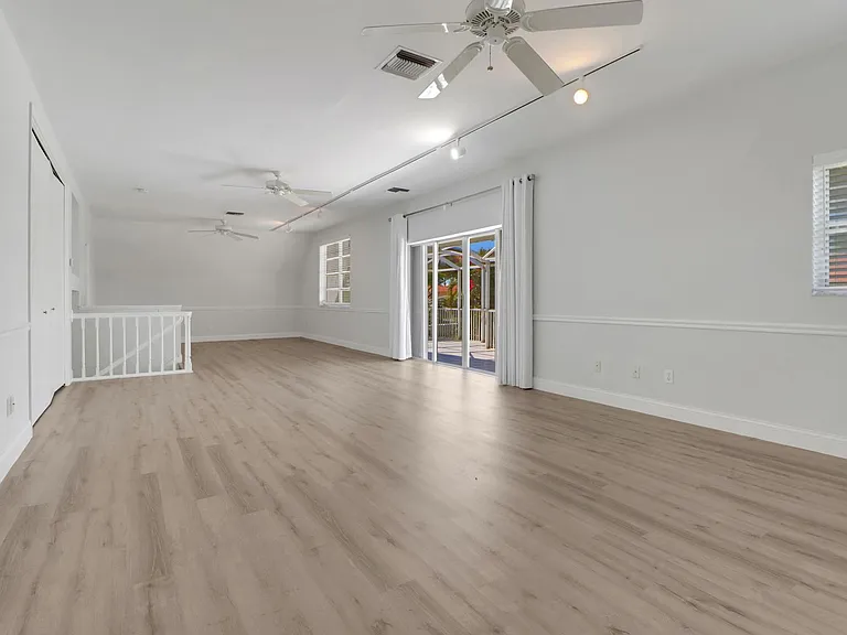 1120 Sandpiper St — Photo 13