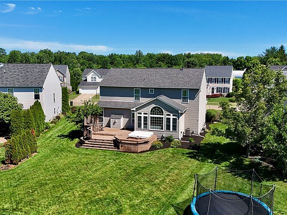 4th image of 37663 Stoney Lake Dr