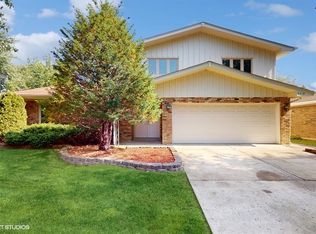 4218 Pinewood Ln, Matteson, IL 60443