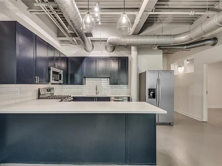 400 Village Pkwy NE #202 — Photo 15