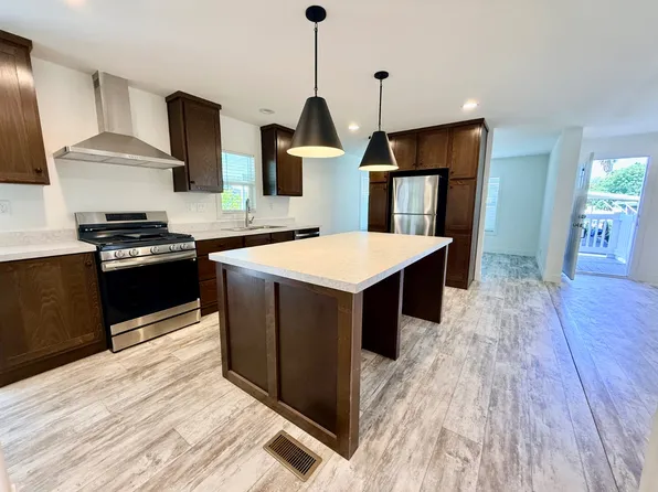 1351 Pepper Dr, El Cajon, CA 92021
