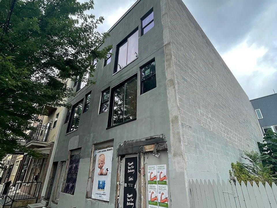 2nd image of 323-327 W Girard Ave