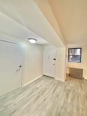 Rented by Waverly Realty Associates | media 19