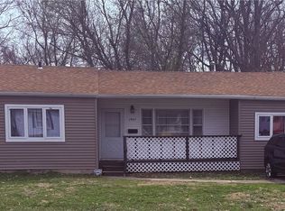 1987 E Cantrell St, Decatur, IL 62521