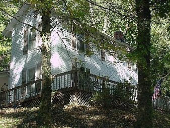 1st image of 4023 Rosemount Rd #R