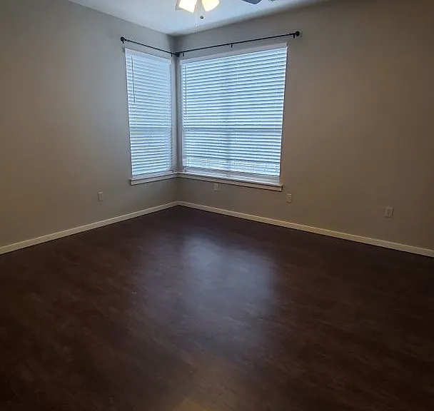 40 E Maple St #3 — Photo 8
