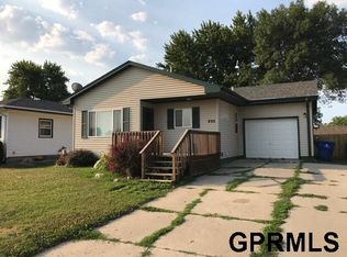 825 Robley St, Lyons, NE 68038
