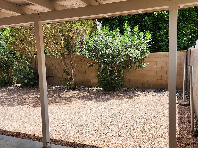 2721 W Estrella Dr — Photo 36