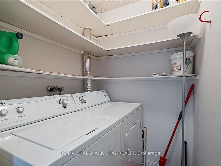 65 Ellen St #607 — Photo 18