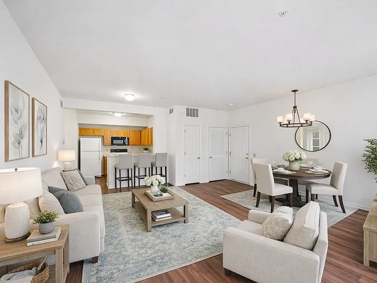 Spring Creek Apartments — Photo 14