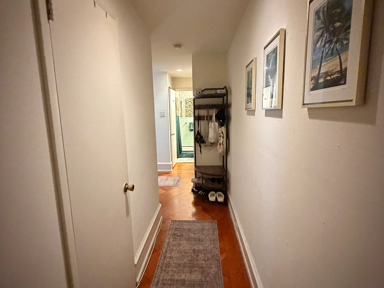 Studio, 400 sqft, $1,240 — Photo 2