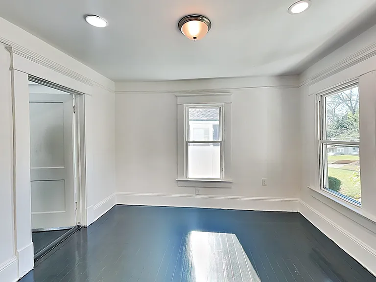 12 S Eugenia Pl NW — Photo 3