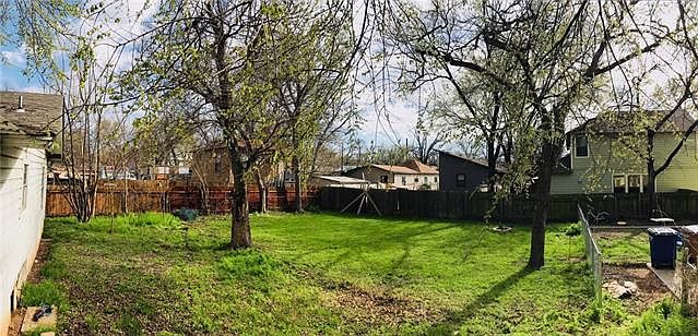 2nd image of 1203 Willow St