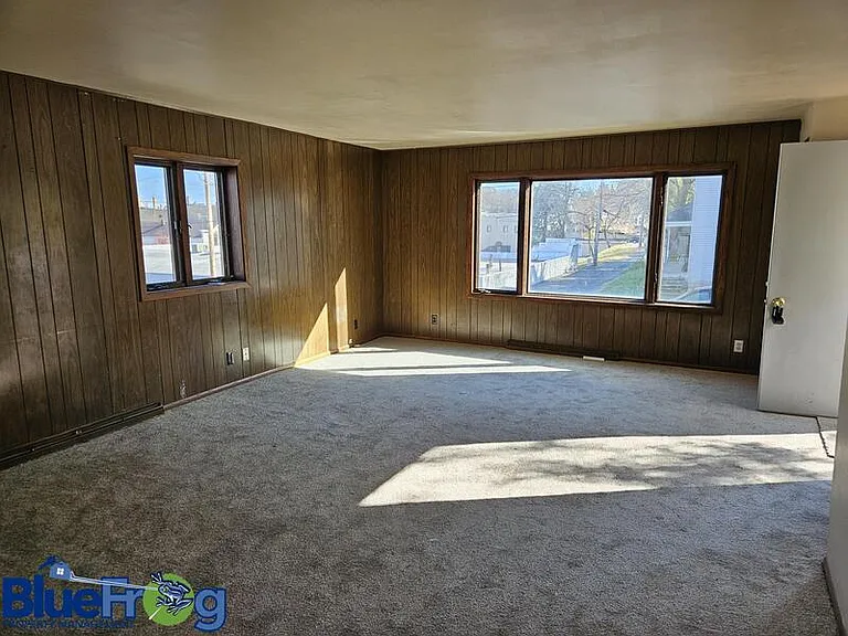 311 Main Ave — Photo 3