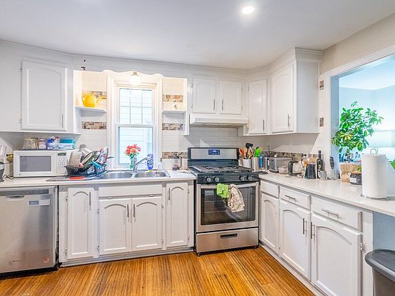 4th image of 198 Highland Ave #0