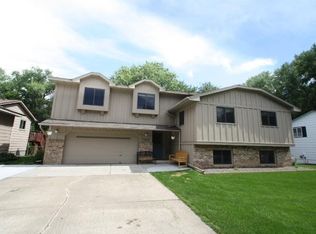 7316 York Ave N, Brooklyn Park, MN 55443
