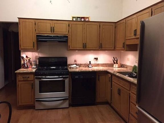3rd image of 17855 Massachusetts Ct