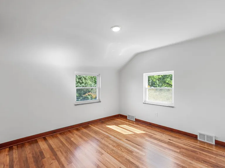 5744 Poketa Rd — Photo 20