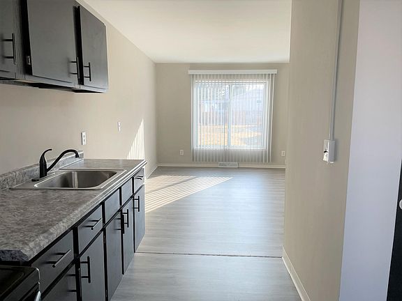 3rd image of 36157 Theresa St