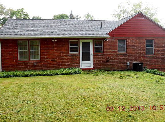3rd image of 523 Deissler Ct