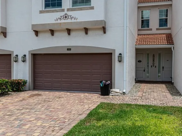 7139 Greenwood Park Cir #11, Fort Myers, FL 33967
