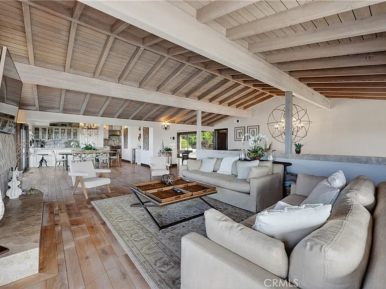 8 Monarch Bay Dr — Photo 10