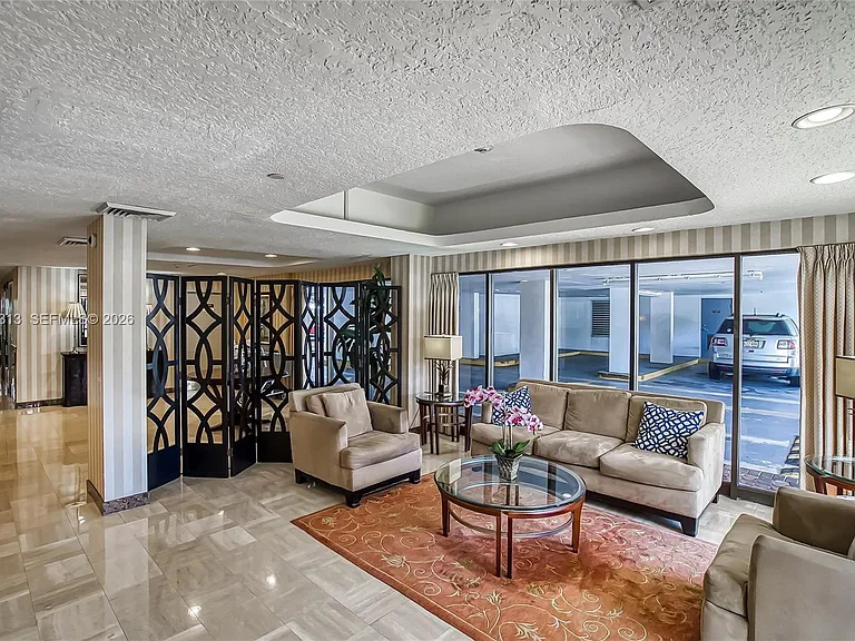 3031 N Ocean Blvd #406 — Photo 40