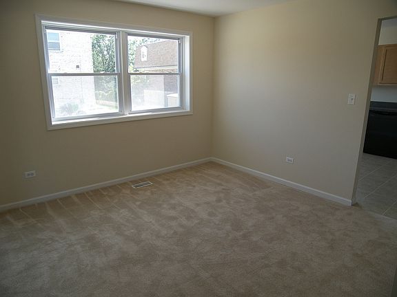 5th image of 1536 S Mannheim Rd #2