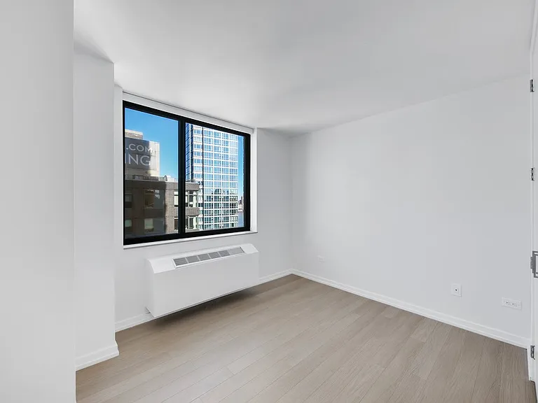 75 W End Ave #R22A — Photo 11