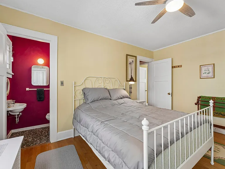 1771 James Ave S #1 — Photo 16