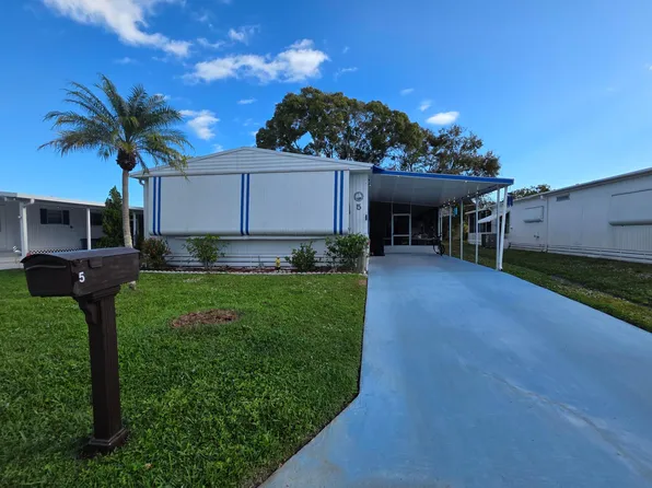 5 Yolanda Lane, Port St Lucie, FL 34952