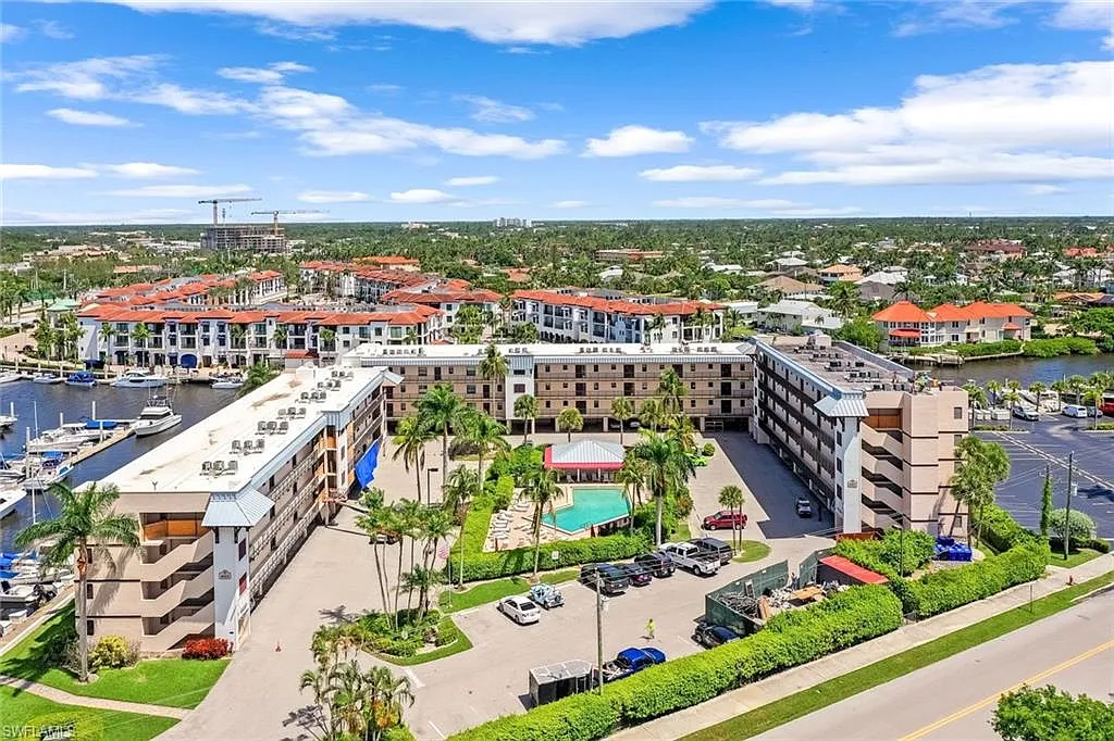 1 bed, 2.0 bath, 1100 sqft, $5,250 — Photo 3