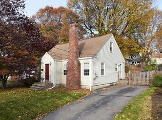 33 Calumet Ave, Worcester, MA 01606