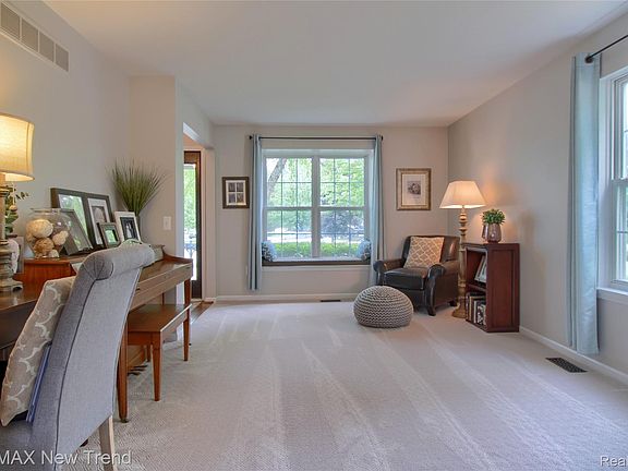 5th image of 1029 Shetland Dr
